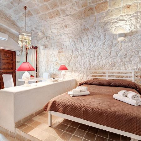 Le Bianche Suites ออสตูนี ภายนอก รูปภาพ